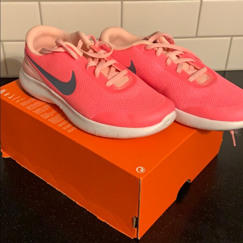 Nike Flex Experience RN 7